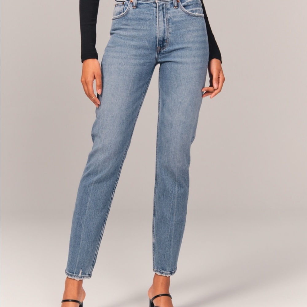 Abercrombie High Rise Mom Jean
